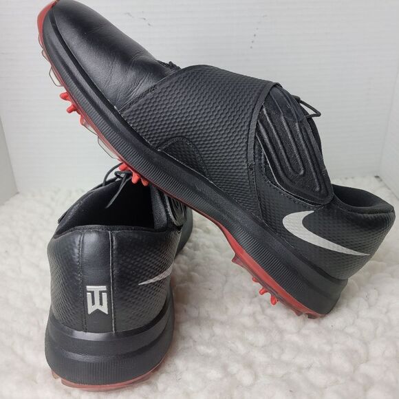 Nike Men\'s Black and Red Shoes main image 10